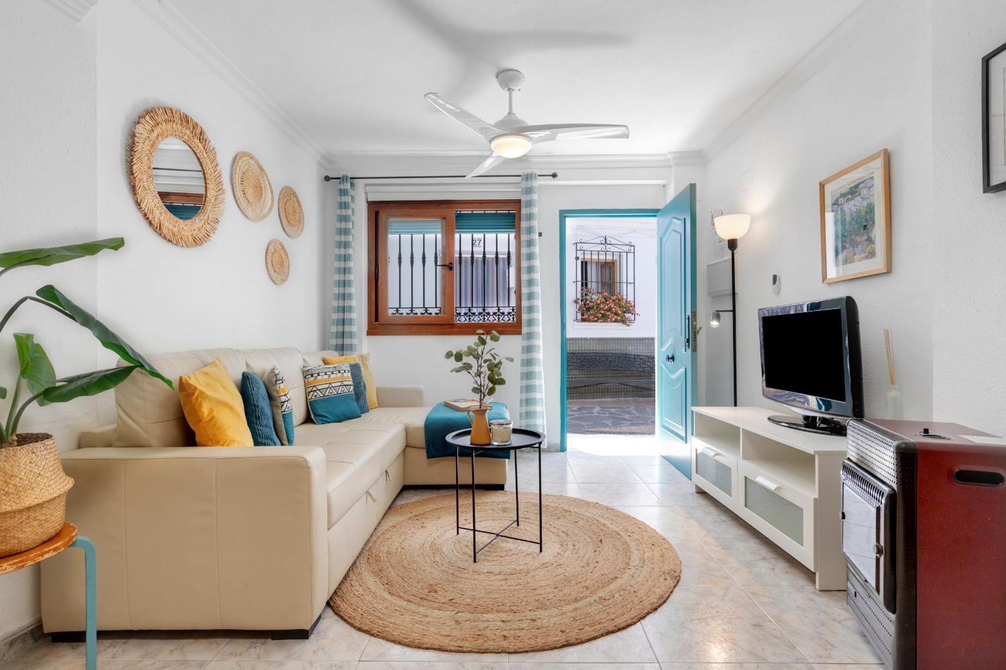 Casa De La Montana Apartments Sayalonga Luaran gambar