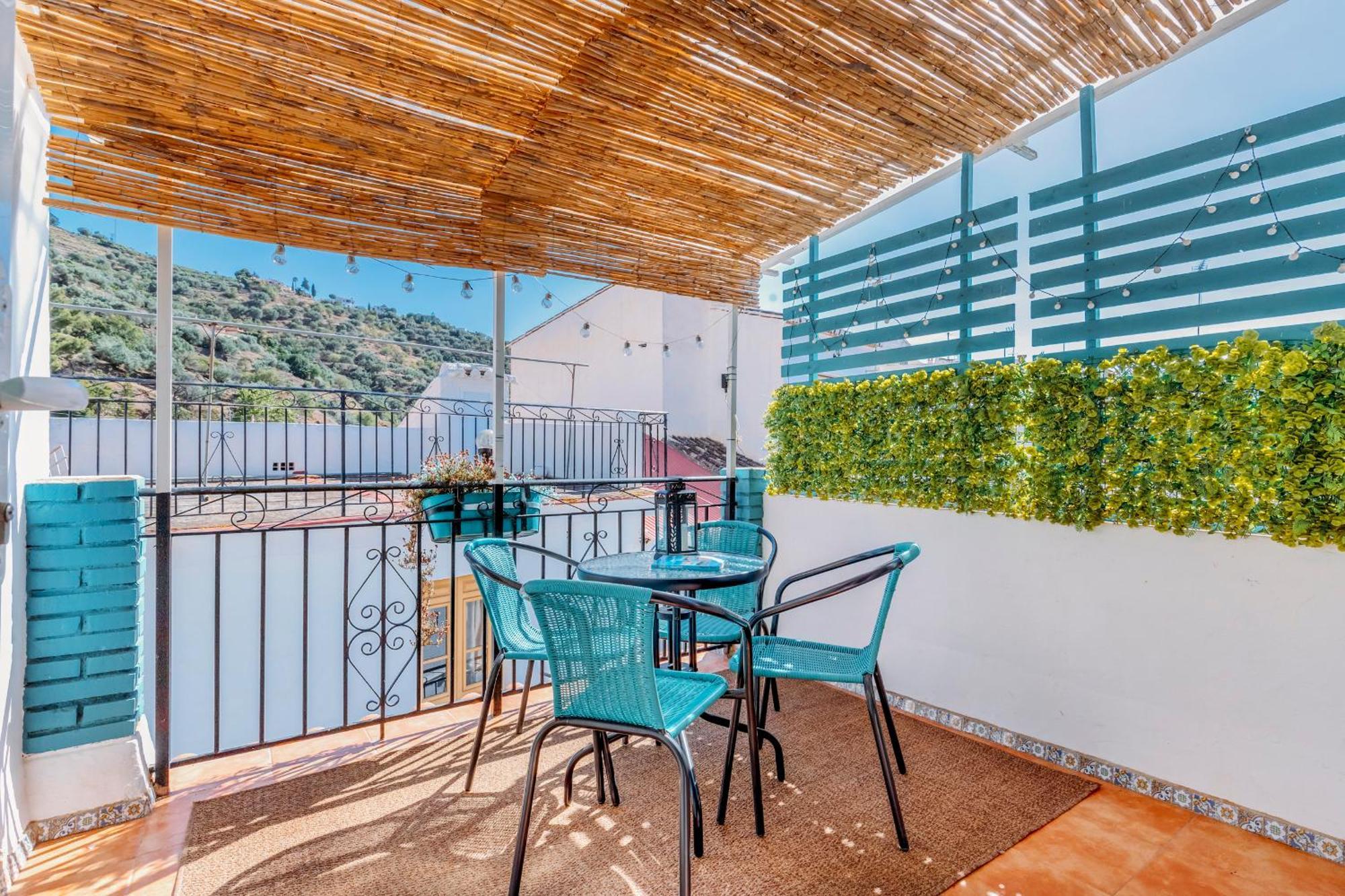 Casa De La Montana Apartments Sayalonga Luaran gambar